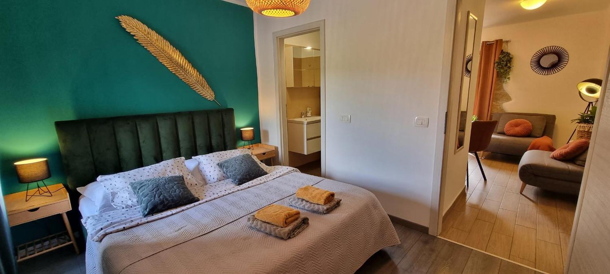 Apartment In The Smallest Town In The World Hum 외부 사진