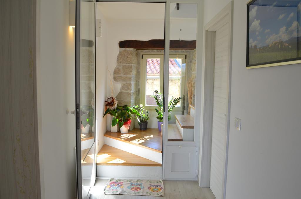 Apartment In The Smallest Town In The World Hum 외부 사진